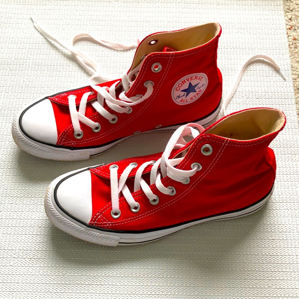 Red high top converse, size 7.5 women’s